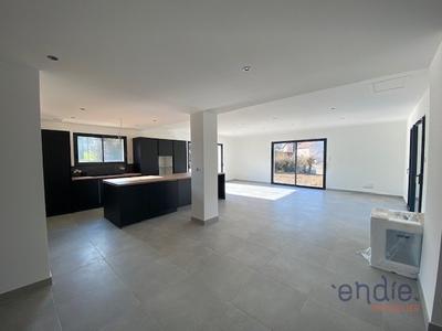 Maison - 141 m² - 6 pièces