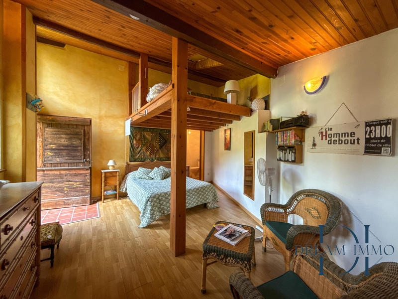 Maison - 190 m² - 5 pièces