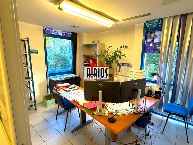 Bureau - 315 m²