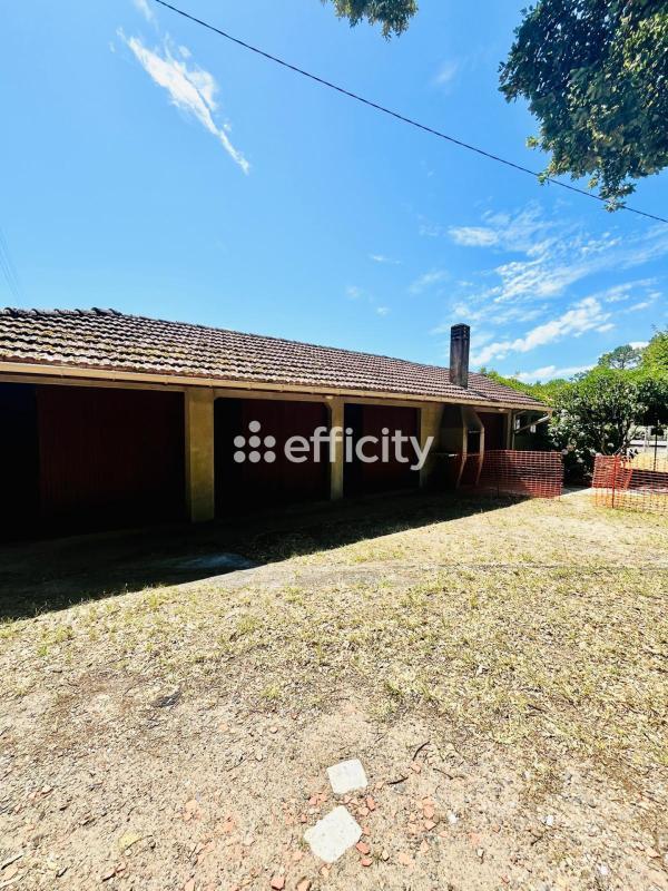 Villa - 180 m² - 9 pièces