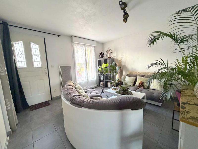 Appartement - 61 m² - 2 pièces