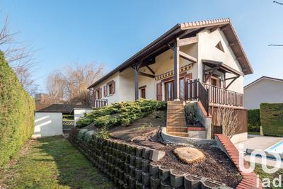 Maison - 143 m² - 6 pièces