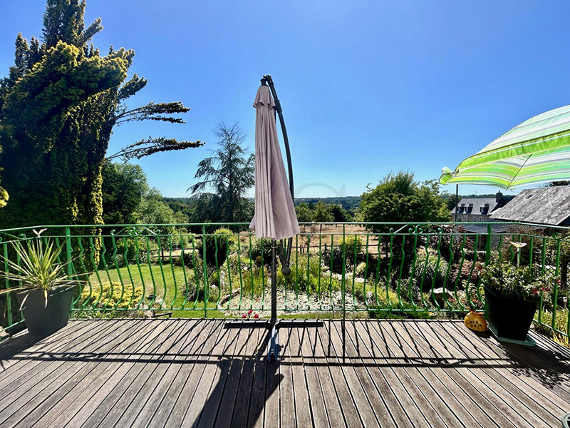 Maison - 165 m² - 6 pièces