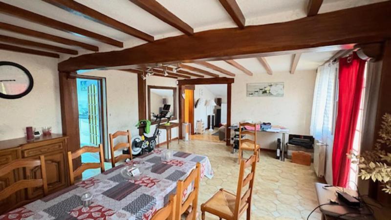 Propriété - 300 m² - 9 pièces