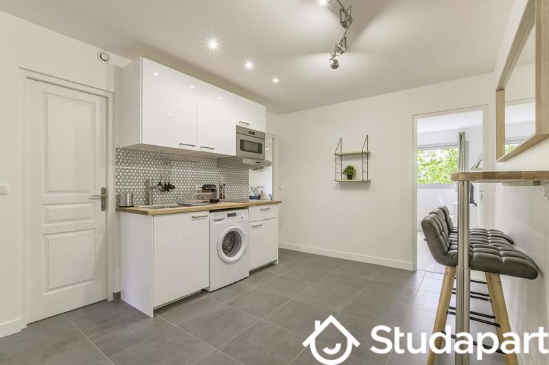 Chambre - 12 m² - 1 pièce