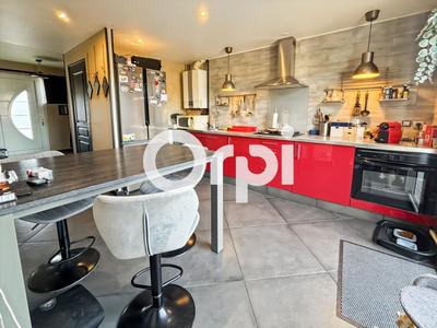 Maison - 96 m² - 4 pièces