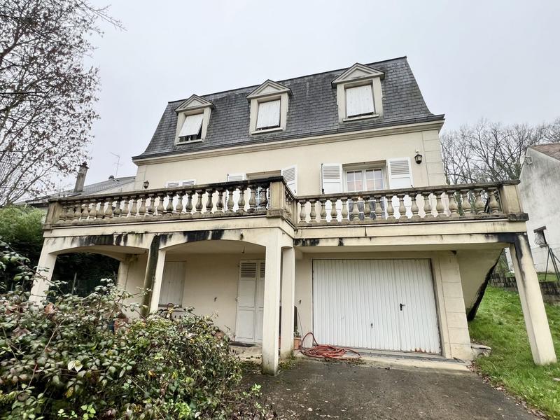 Maison - 200 m² - 6 pièces