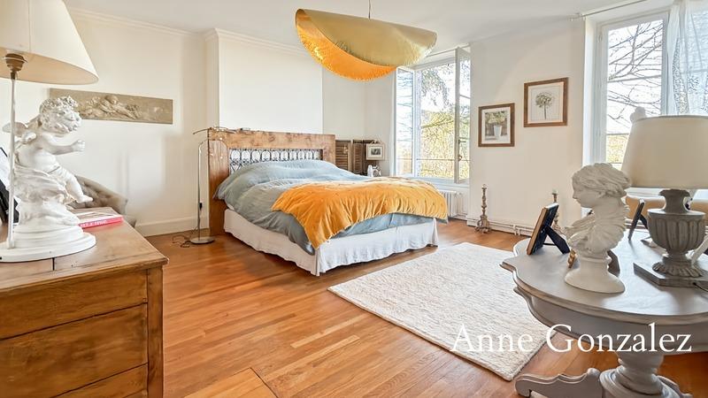 Maison bourgeoise - 275 m² - 9 pièces