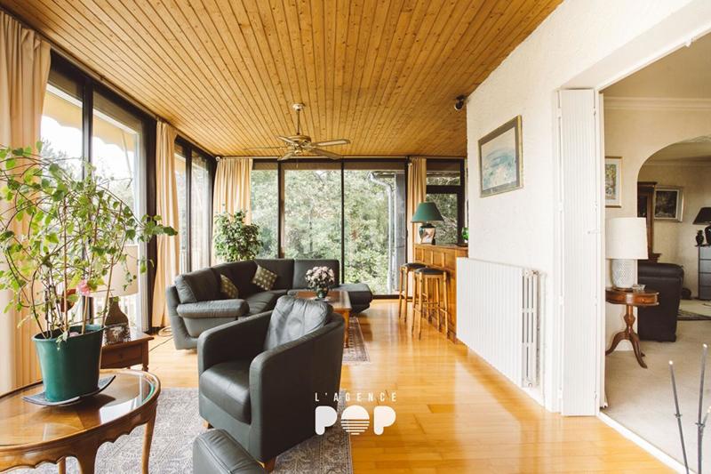 Maison - 282 m² - 9 pièces