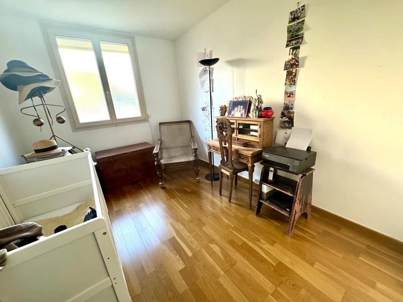Appartement - 136 m² - 5 pièces