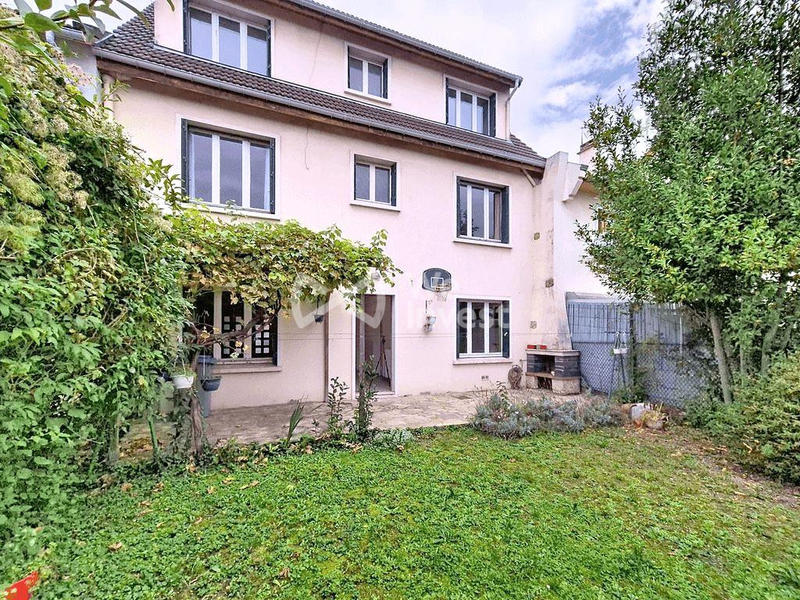 Maison - 157 m² - 7 pièces