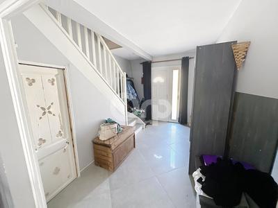 Maison - 203 m² - 6 pièces