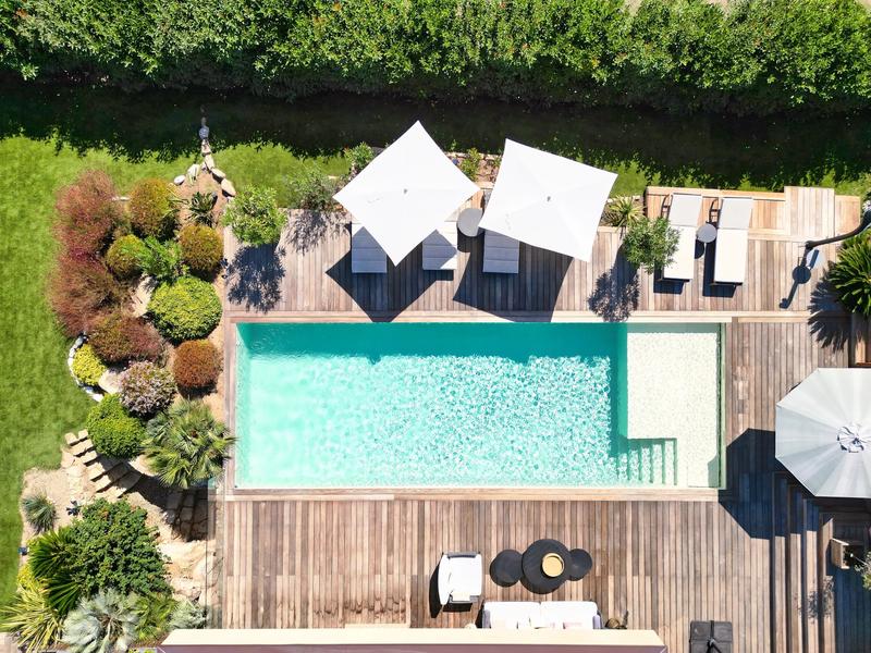 Villa - 200 m² - 6 pièces