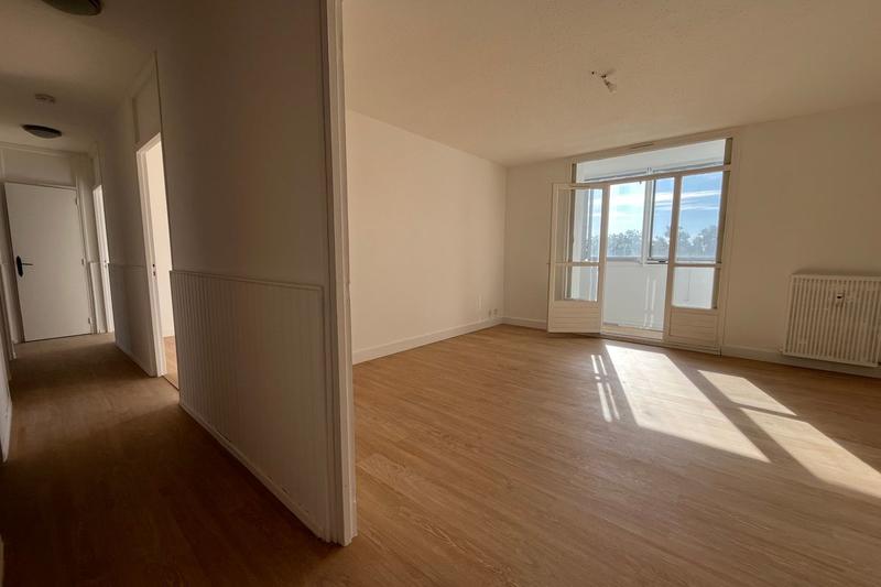 Appartement - 86 m² - 5 pièces