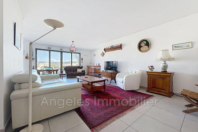 Appartement - 77 m² - 3 pièces