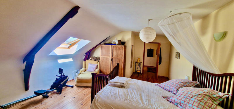 Maison - 200 m² - 6 pièces