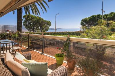 Appartement - 100 m² - 4 pièces