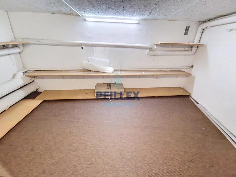Local commercial - 252 m² - 4 pièces