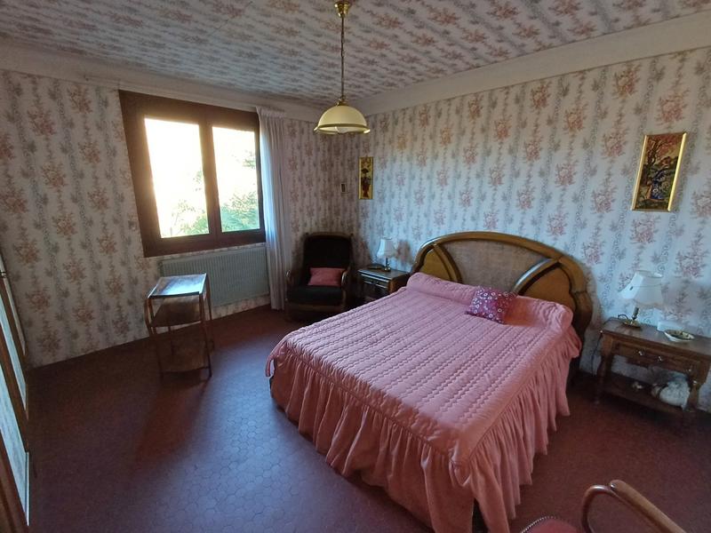 Maison traditionnelle - 200 m² - 5 pièces