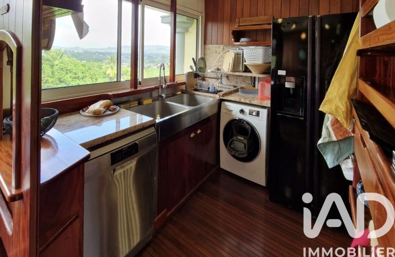 Appartement - 93 m² - 4 pièces