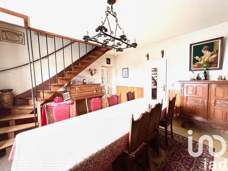 Maison - 134 m² - 8 pièces