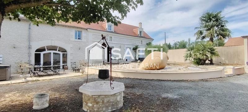 Maison - 325 m² - 8 pièces