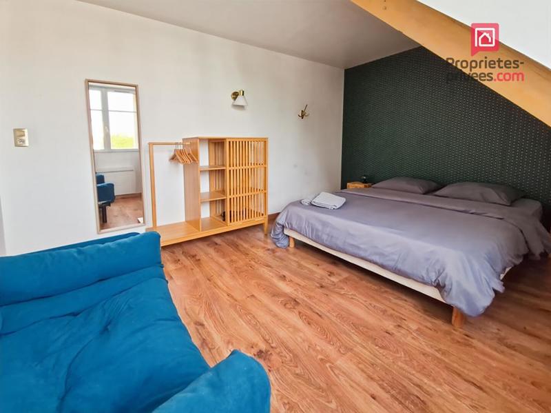 Maison - 177 m² - 7 pièces