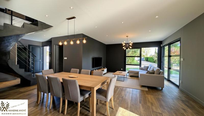 Villa - 141 m² - 5 pièces