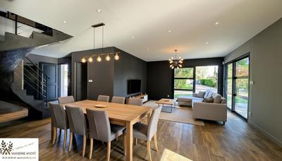 Villa - 141 m² - 5 pièces