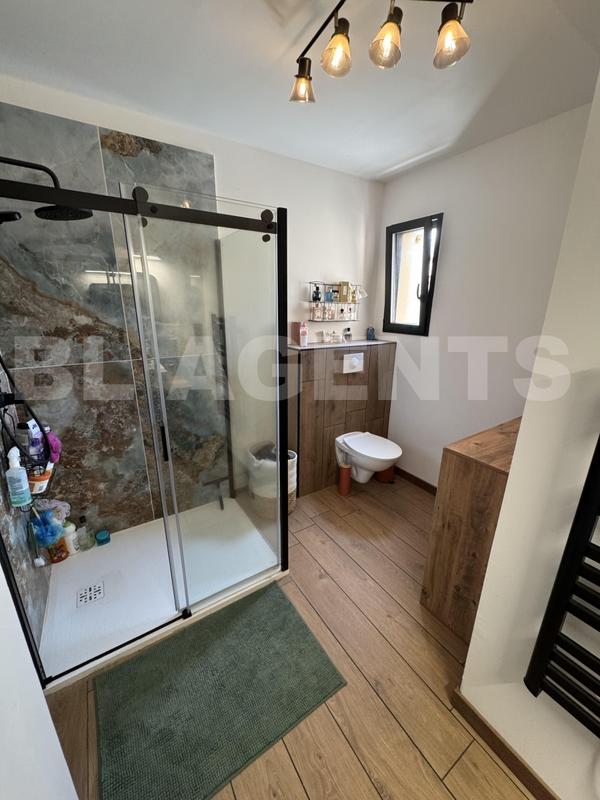 Maison contemporaine - 154 m² - 7 pièces