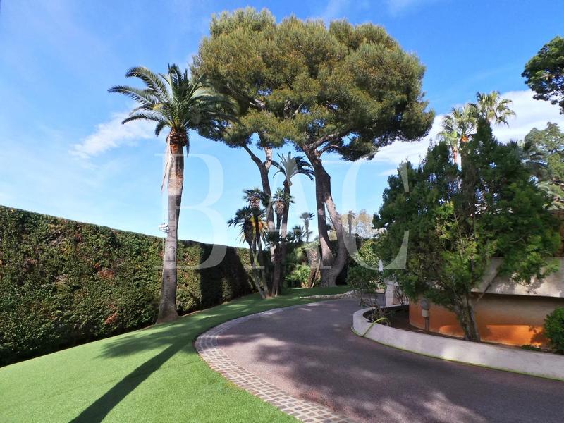 Villa - 420 m² - 14 pièces