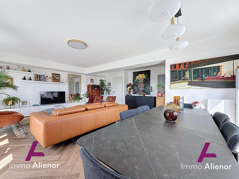 Appartement - 140 m² - 5 pièces