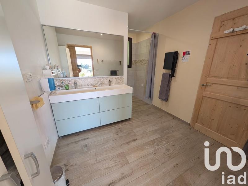 Maison - 279 m² - 9 pièces