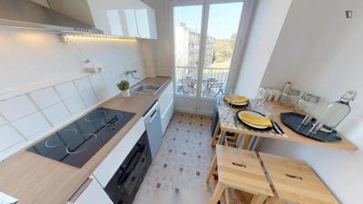 Chambre - 10 m² - 4 pièces