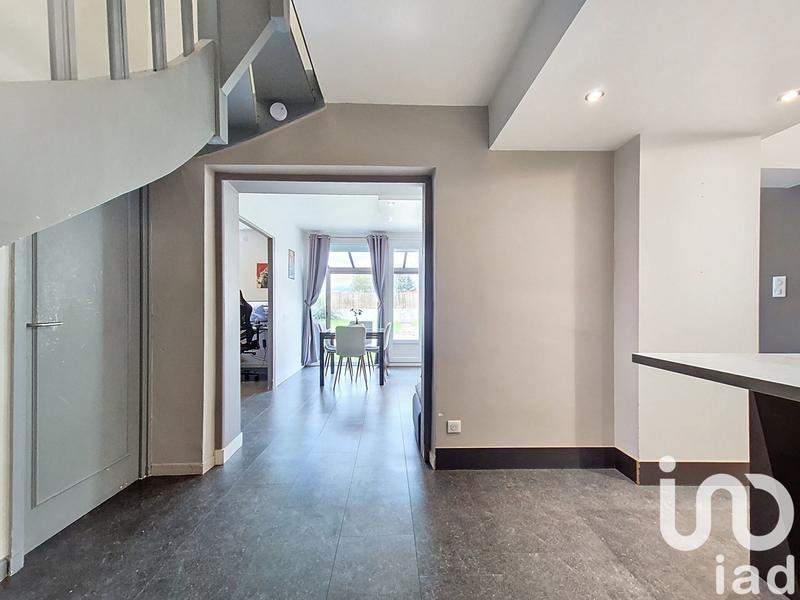 Maison - 92 m² - 5 pièces