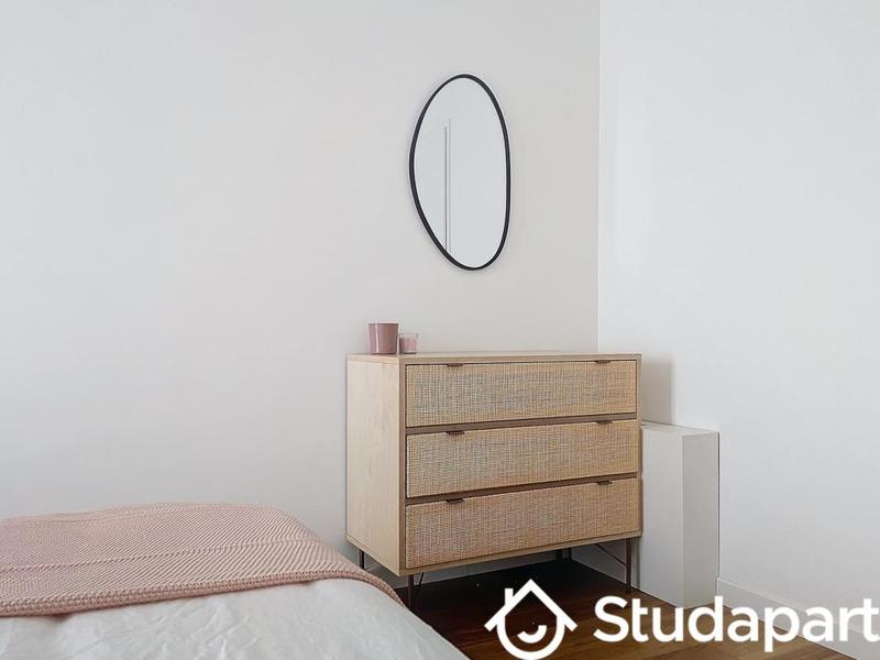 Chambre - 12 m² - 1 pièce