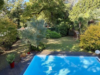 Maison - 192 m² - 6 pièces