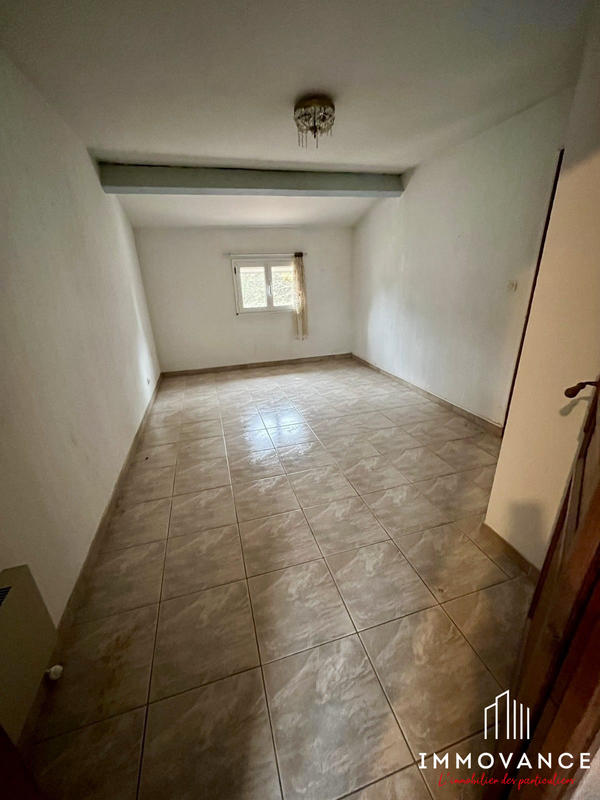 Maison - 350 m² - 7 pièces