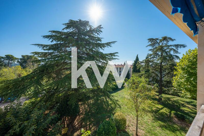 Appartement - 75 m² - 4 pièces