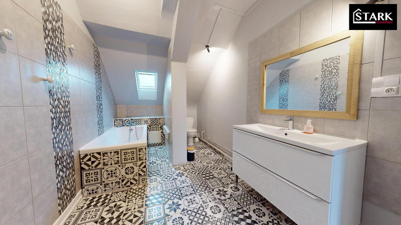 Appartement - 90 m² - 4 pièces