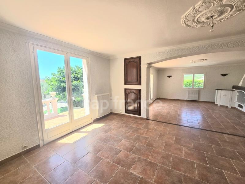 Maison - 180 m² - 5 pièces