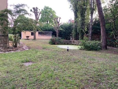 Maison ancienne - 202 m² - 8 pièces