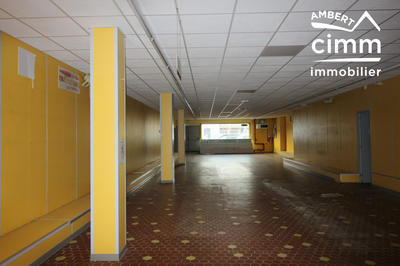 Local commercial - 940 m² - 2 pièces