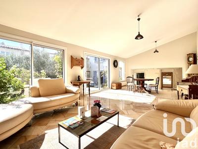 Maison - 238 m² - 7 pièces