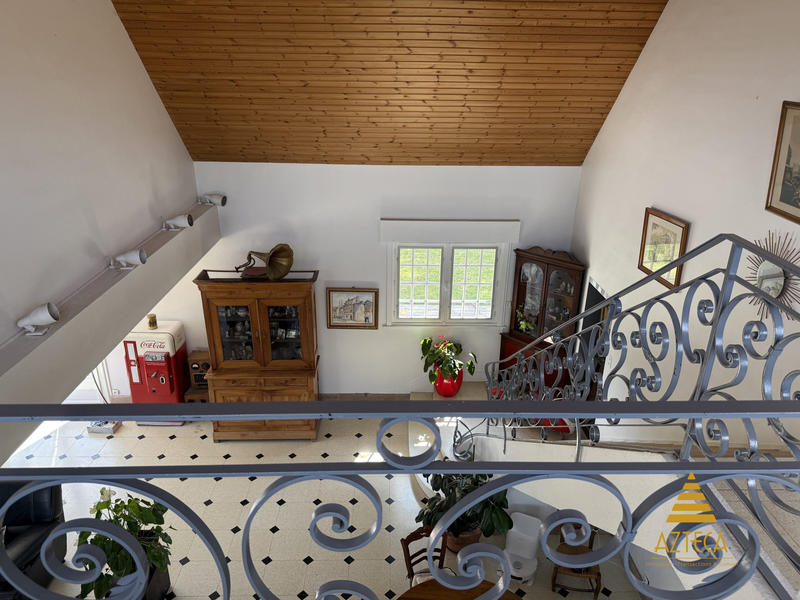 Maison - 180 m² - 8 pièces