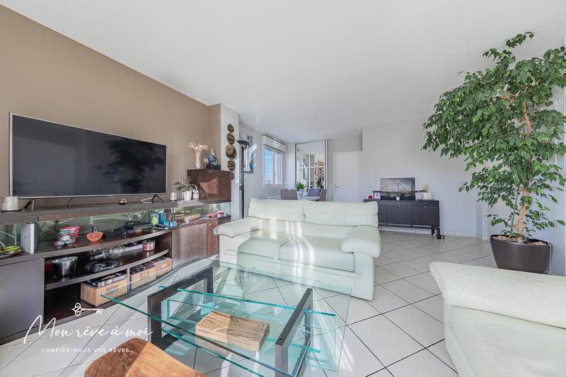 Appartement - 121 m² - 5 pièces