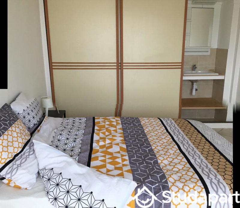 Chambre - 9 m² - 1 pièce