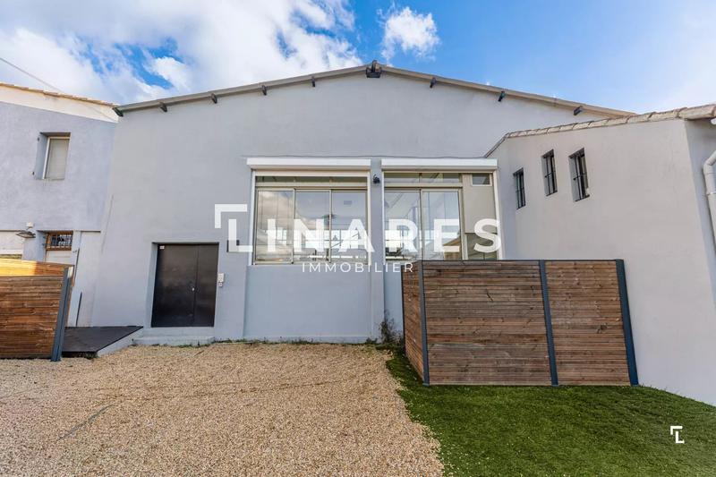 Local d'activités - 231 m² - 4 pièces