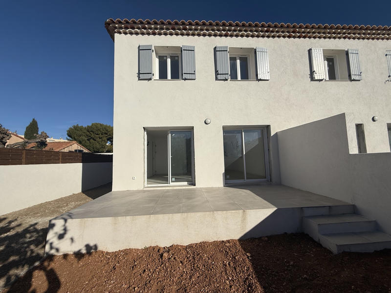Maison - 98 m² - 4 pièces