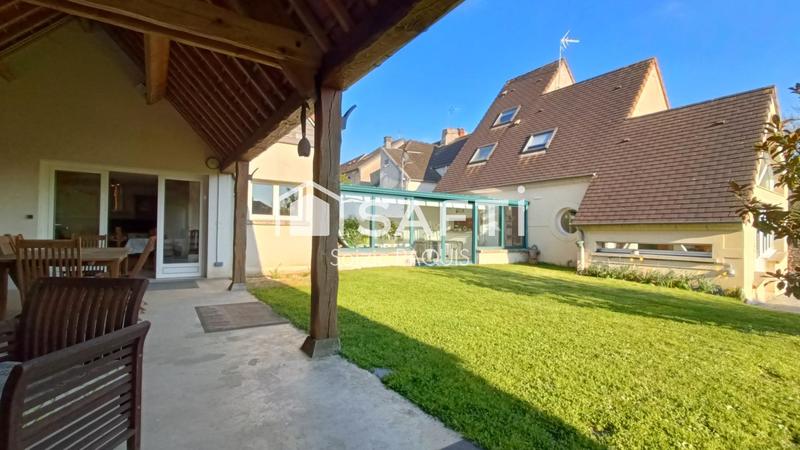 Maison - 202 m² - 6 pièces